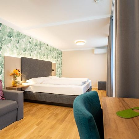 Das Jedermann Boutiquehotel Mit Stadtgarten Salzburg Exterior foto